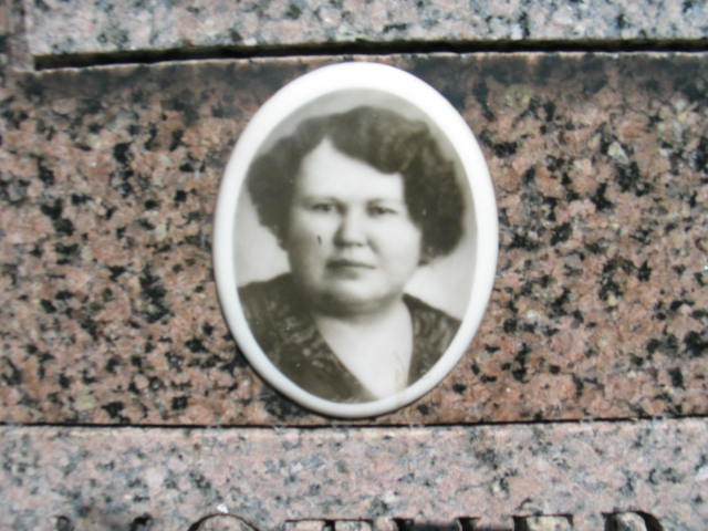 Anna Acromite