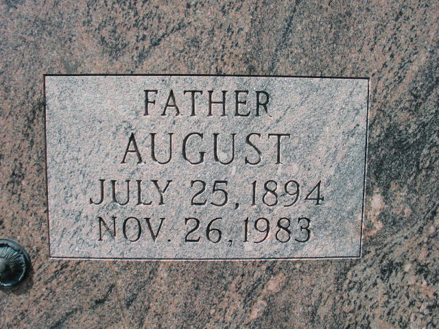 August Yank tombstone