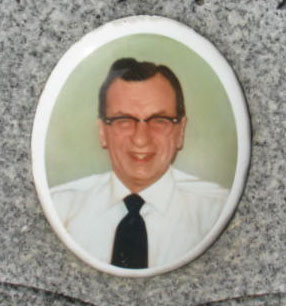 John F. Lewis tombstone