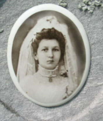 Tofile Stanislowaitis tombstone